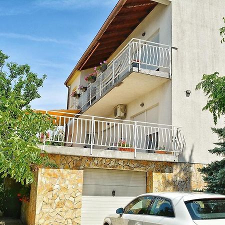 Apartments With A Parking Space Smrika, Kraljevica - 15709 Ngoại thất bức ảnh