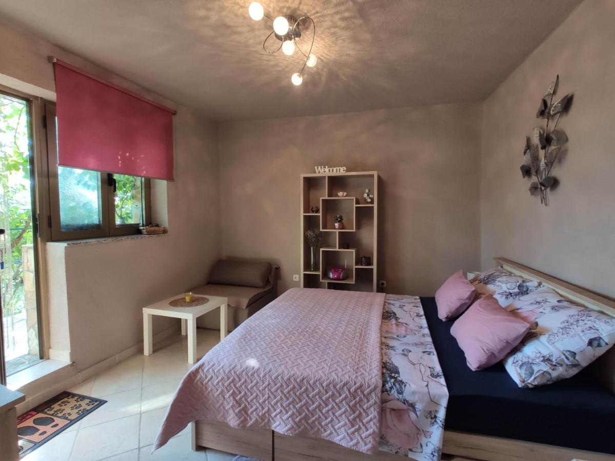 Apartments With A Parking Space Smrika, Kraljevica - 15709 Ngoại thất bức ảnh
